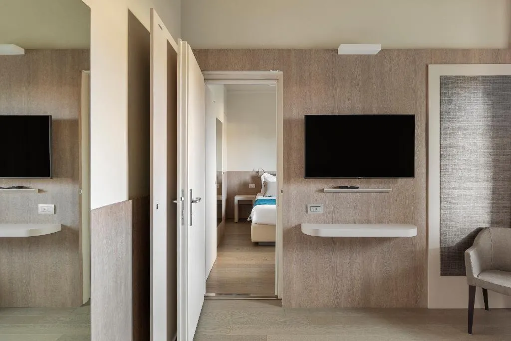Room CONNECTING ROOM Room, Living Hotel Milano, Milan