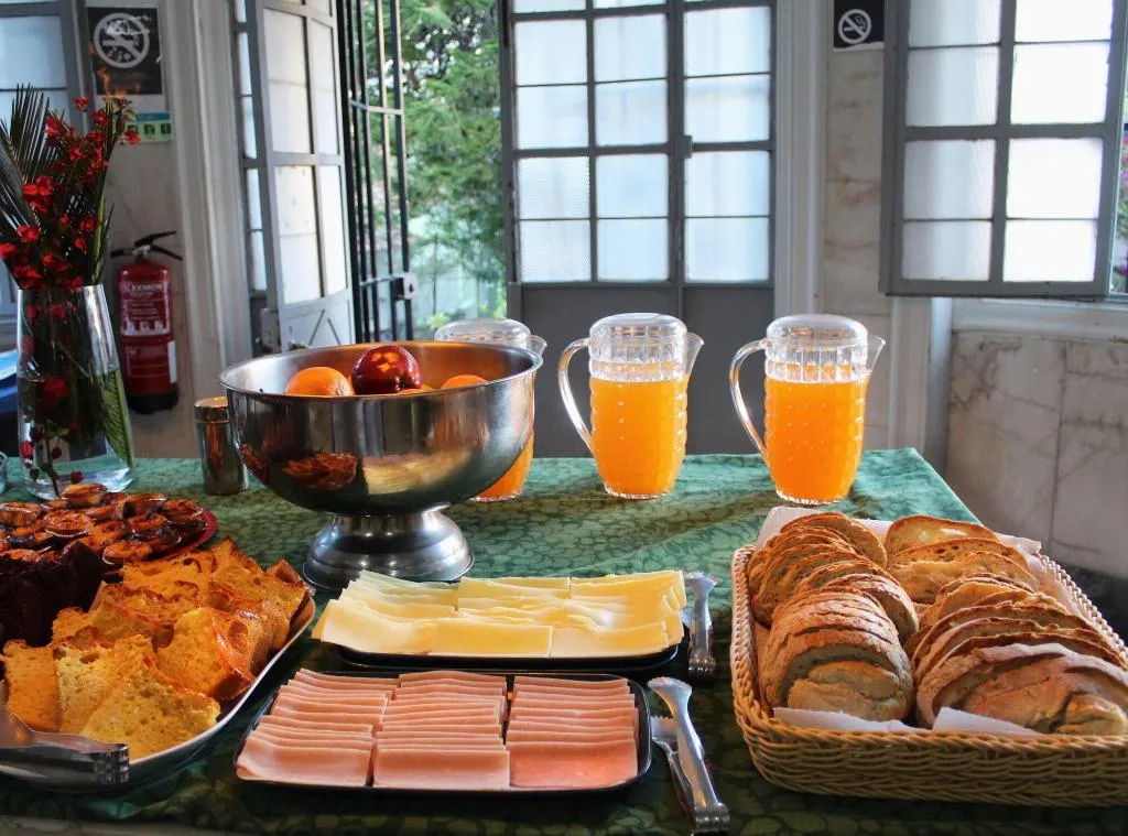 Restaurant, Sant Jordi Hostels Lisbon, Lisbon
