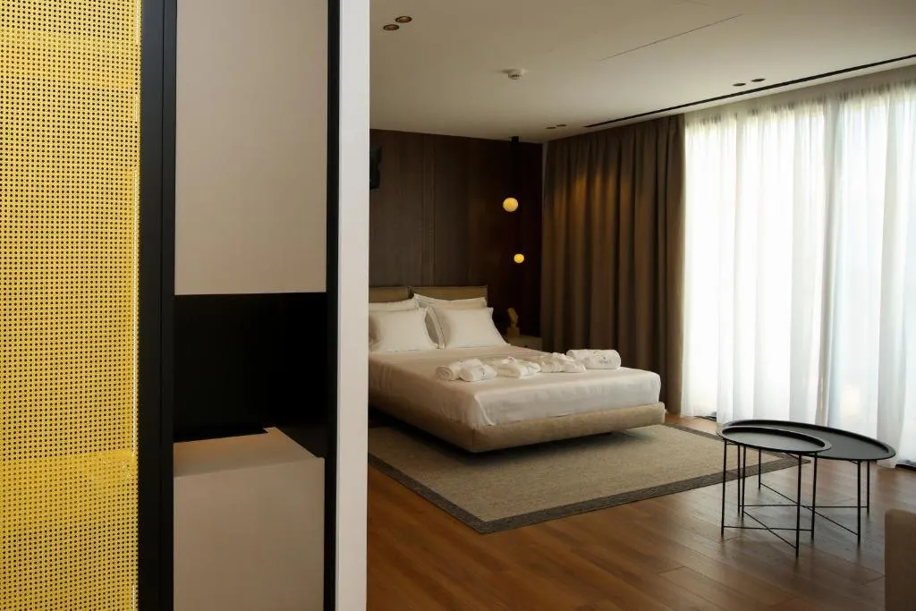 JUNIOR SUITE SEA VIEW Room, Nobus Hotel & Spa, Kavaje