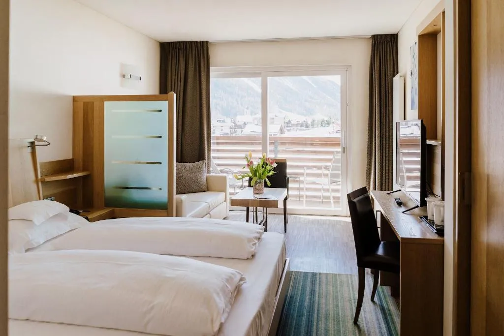 Room, Lac Salin Spa & Mountain Resort, Milan
