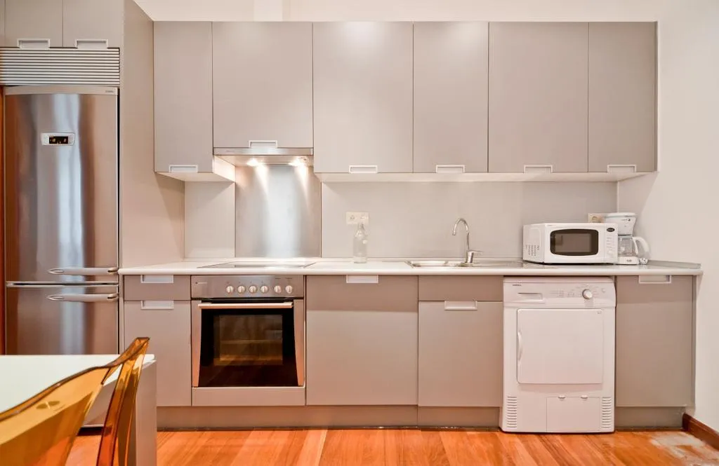APARTMENT CAPACITY 4 Room, Smartr Madrid Atocha, Madrid