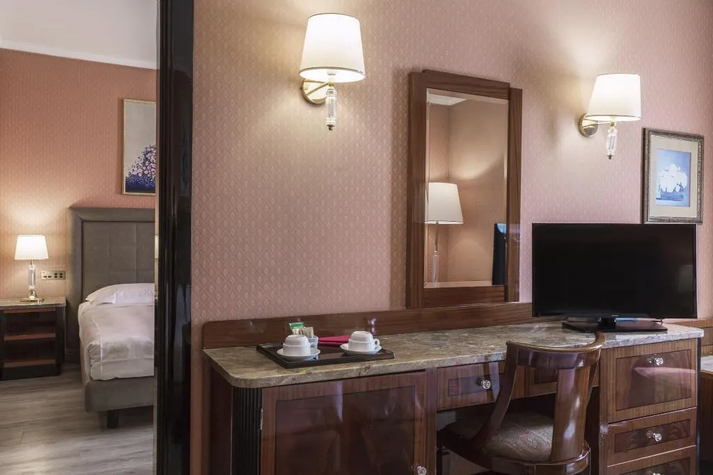 Room CONNECTING ROOM Room, Doria Grand Hotel, Milan