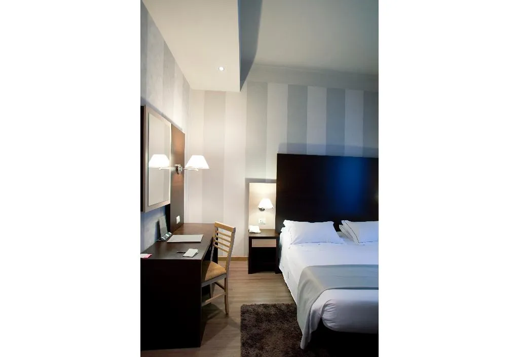 DOUBLE SINGLE USE STANDARD Room, c-hotels Club, Florence