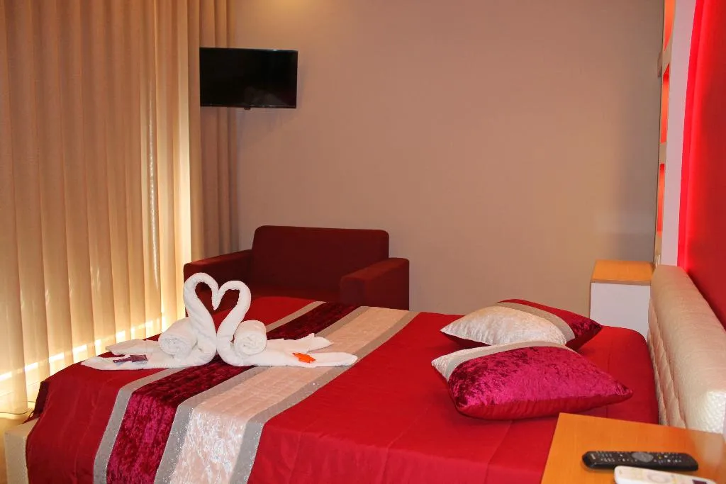 DOUBLE WITH BALCONY Room, Monte Carlo Love Porto, Porto