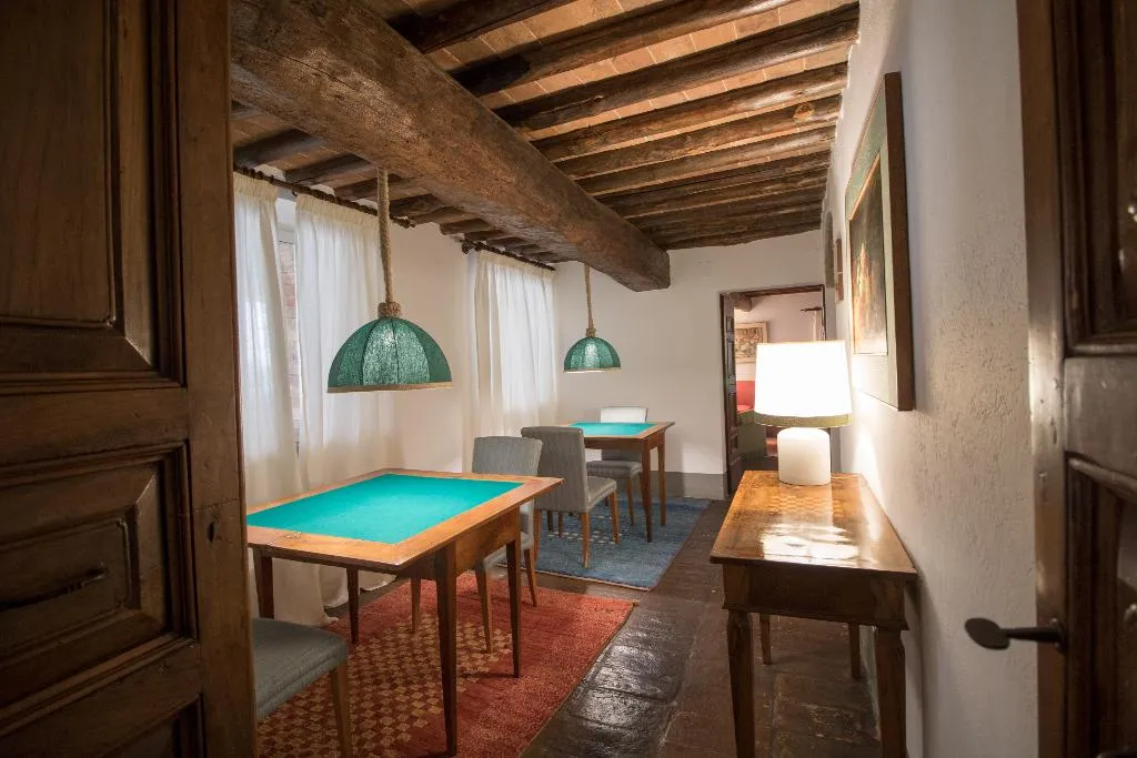 Sports and Entertainment, Borgo Tre Vaselle, Perugia