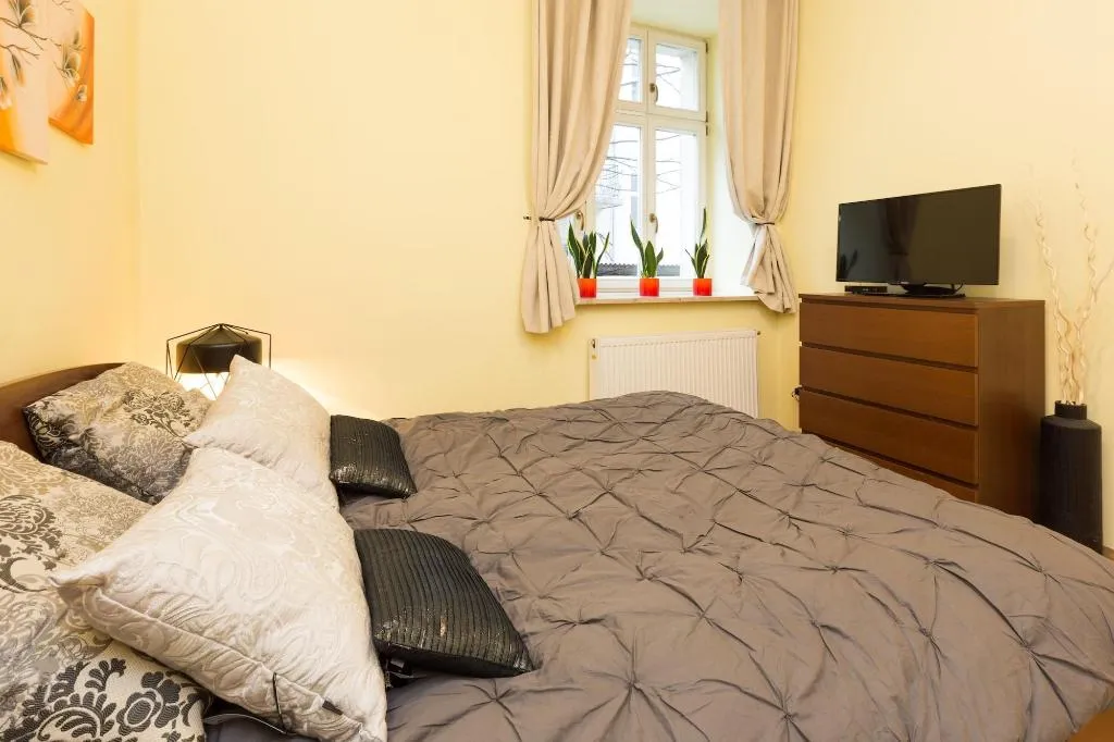 Room, Erasmus Student Apartments - Krakow Old Town, Krakow