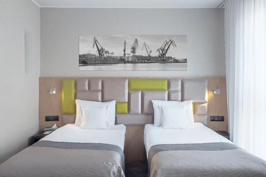 TWIN STANDARD Room, Almond Business&SPA - GRANO HOTEL Gdańsk Riverside, Gdansk