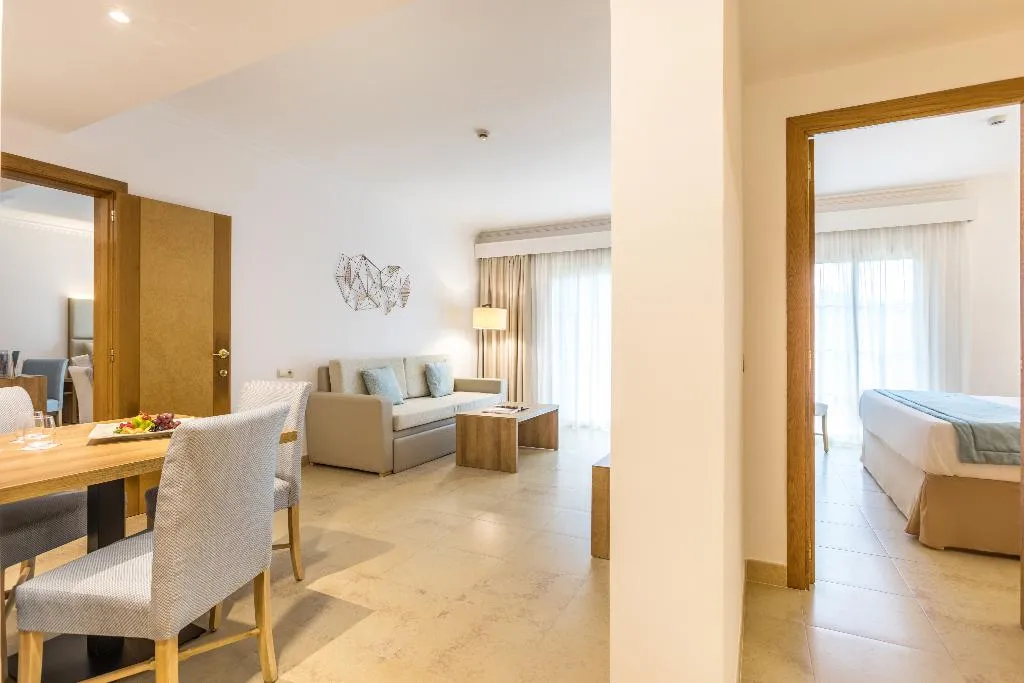 APARTMENT TWO BEDROOMS Room, Zafiro Mallorca, Majorca