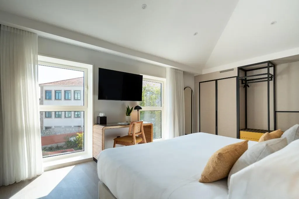 DOUBLE PREMIUM Room, The Editory Garden Baixa Porto Hotel, Porto