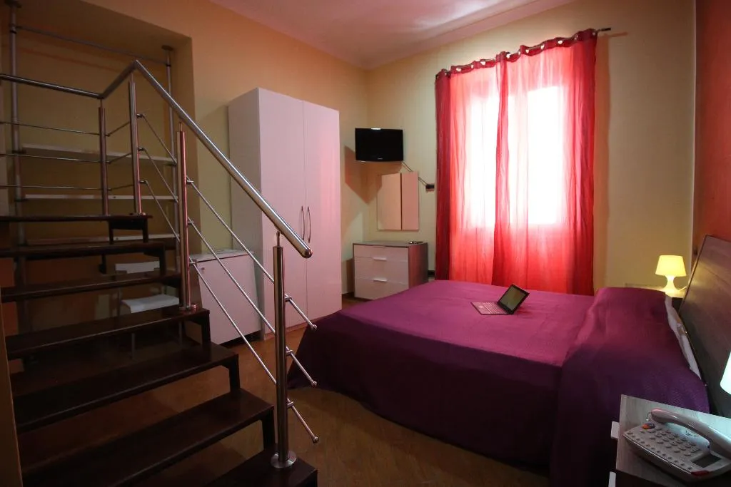 Room, Hotel Diamond, Naples
