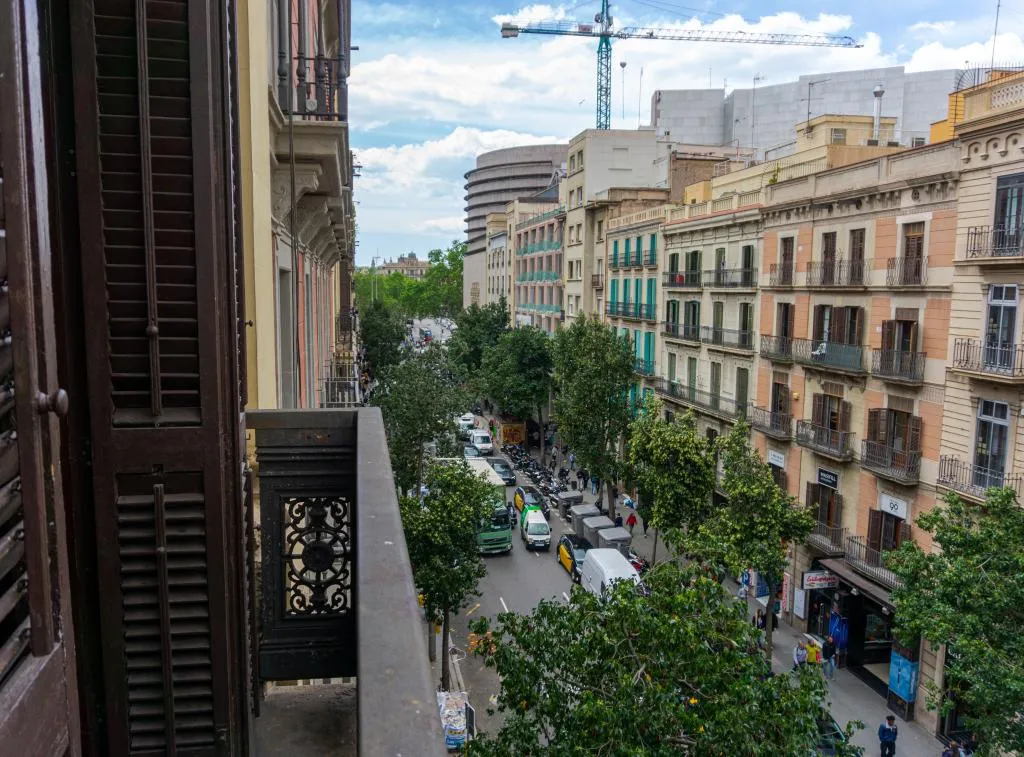 TWIN WITH VIEWS Room, Fontanella Green House, Barcelona