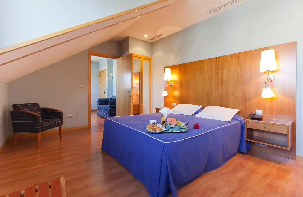 JUNIOR SUITE STANDARD Room, Galaico, Madrid