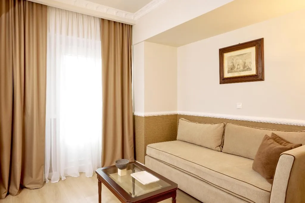 SUITE ONE BEDROOM TWO BATHROOMS Room, Grand Hotel Palace Thessaloniki, Halkidiki