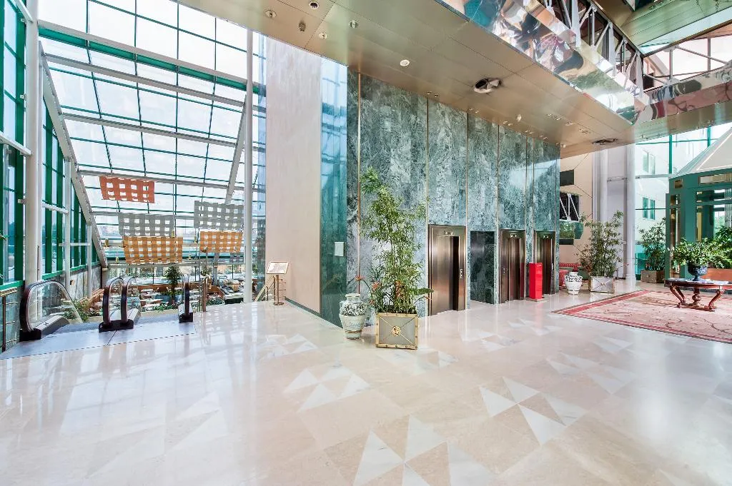 General view, Royal Garden Hotel, Milan