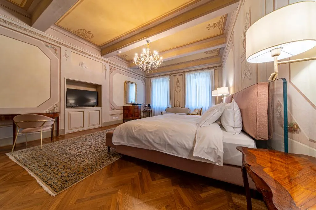 Double or Twin DELUXE Room, Residenza d’epoca Luca Pacioli, Florence