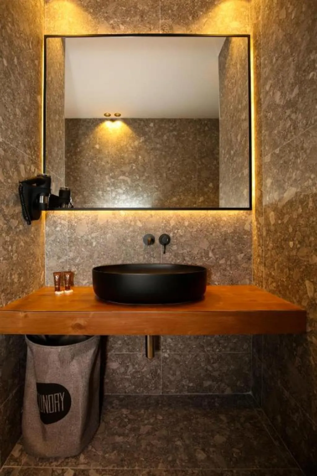 DOUBLE DELUXE ONE BED Room, Nobus Hotel & Spa, Kavaje