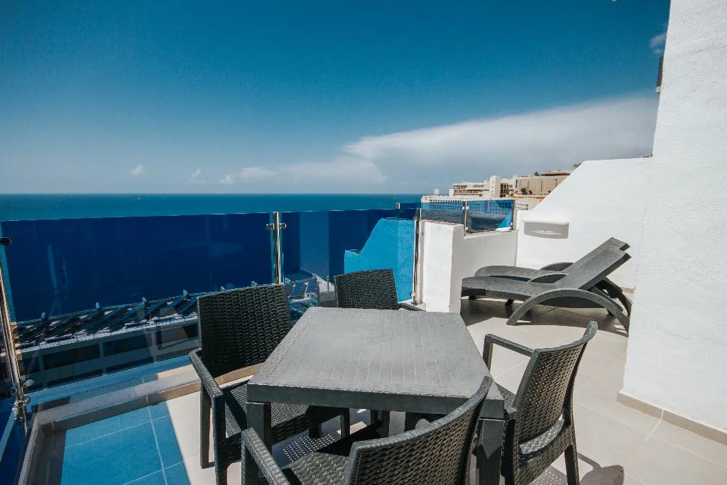 JUNIOR SUITE STANDARD Room, Servatur Puerto Azul, Gran Canaria