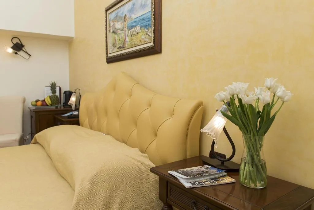 DOUBLE DELUXE Room, Hotel Villa Annalara, Naples