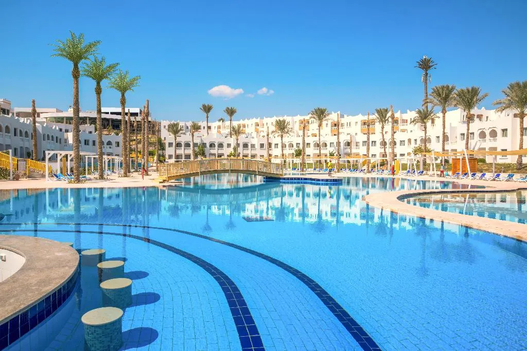 Pool, Sunrise Diamond Beach Resort – Grand Select-, Red Sea Riviera