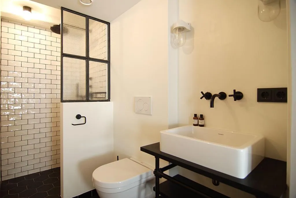 Room, The Bolster, Amsterdam