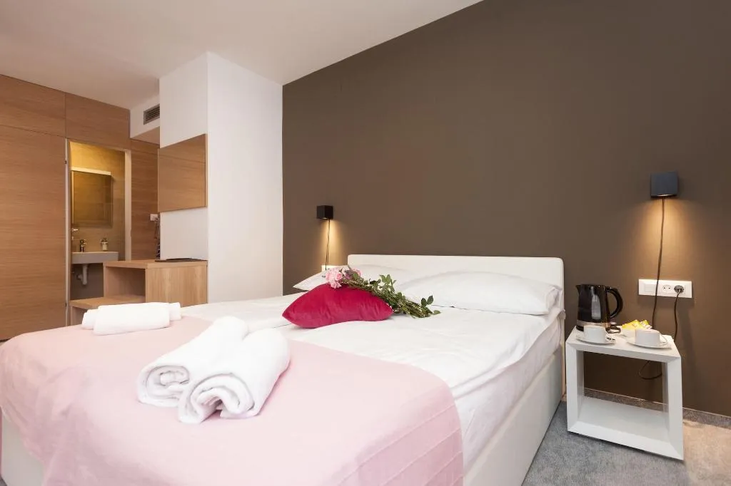 Room, Villa Castrum, Istria