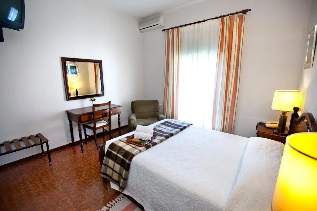 Room, Residencial Planalto, Porto