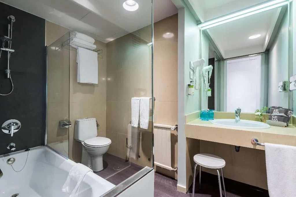 Room WITH BALCONY Room, Guadalajara Conference Center Affiliated By Melia, Madrid