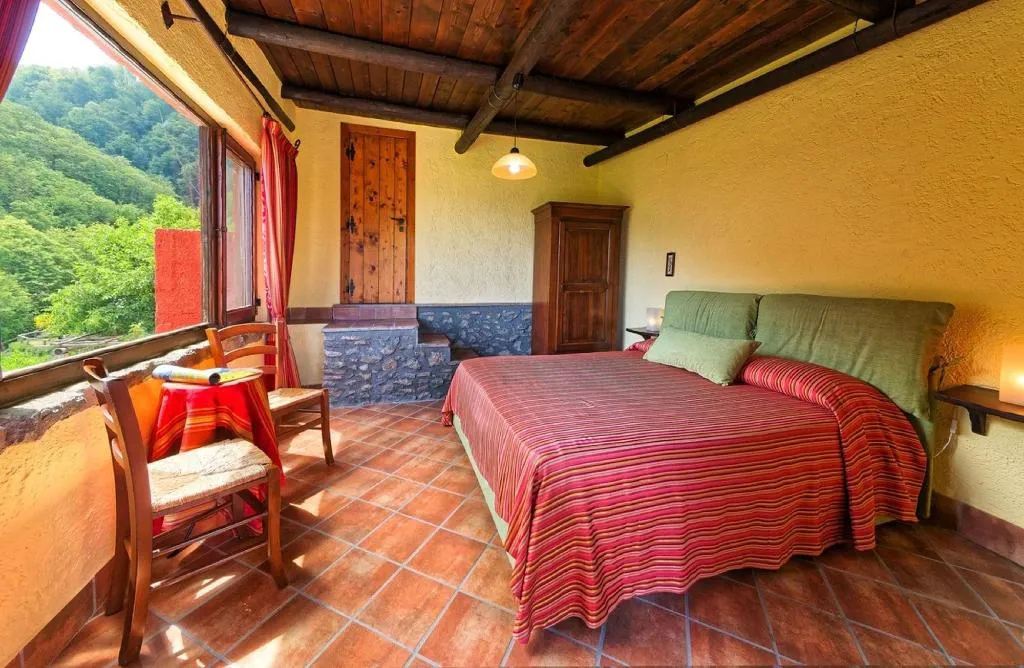 Room, Agriturismo Pera Di Basso, Naples