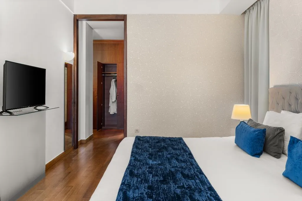 JUNIOR SUITE STANDARD Room, Athenaeum Eridanus Luxury Hotel, Athens