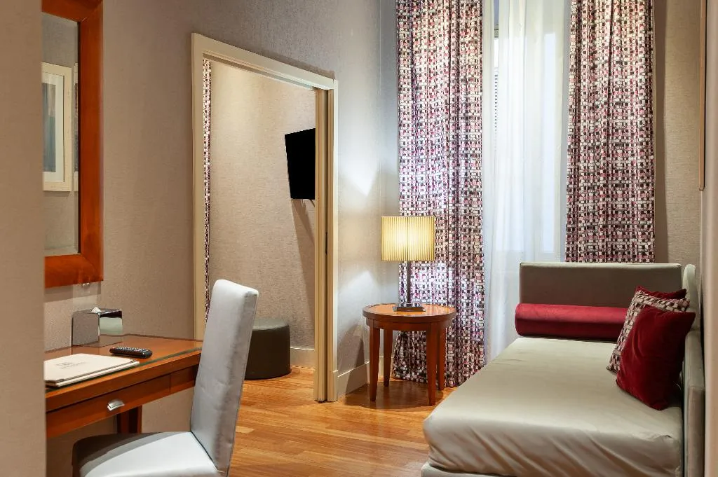 JUNIOR SUITE STANDARD Room, Delle Nazioni, Rome