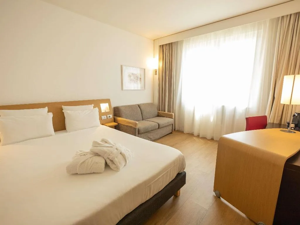 DOUBLE EXECUTIVE Room, Novotel Salerno Est Arechi, Naples