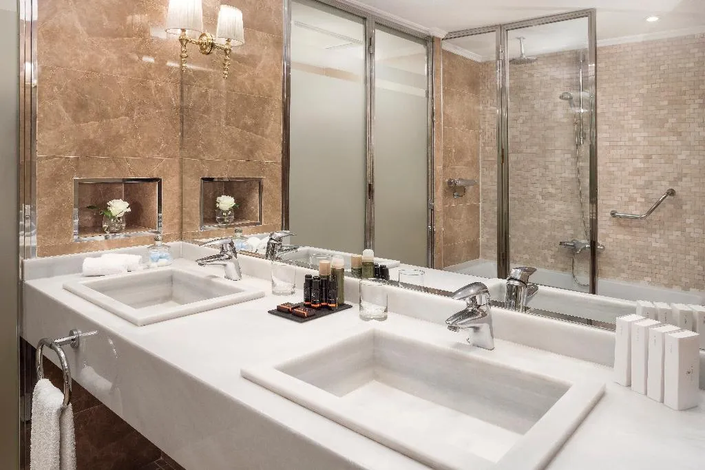 Room, The Level At Hotel Melia Castilla, Madrid