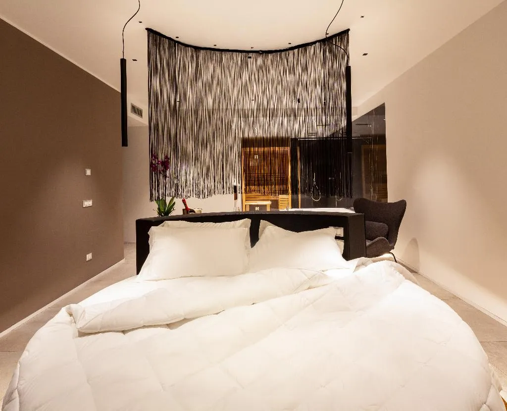 SUITE EXECUTIVE Room, The Corner Duomo Hotel, Naples