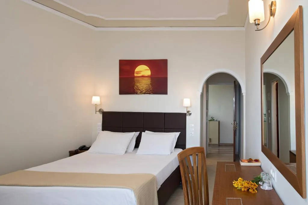 Double or Twin SEA VIEW Room, Kaiser Bridge, Corfu