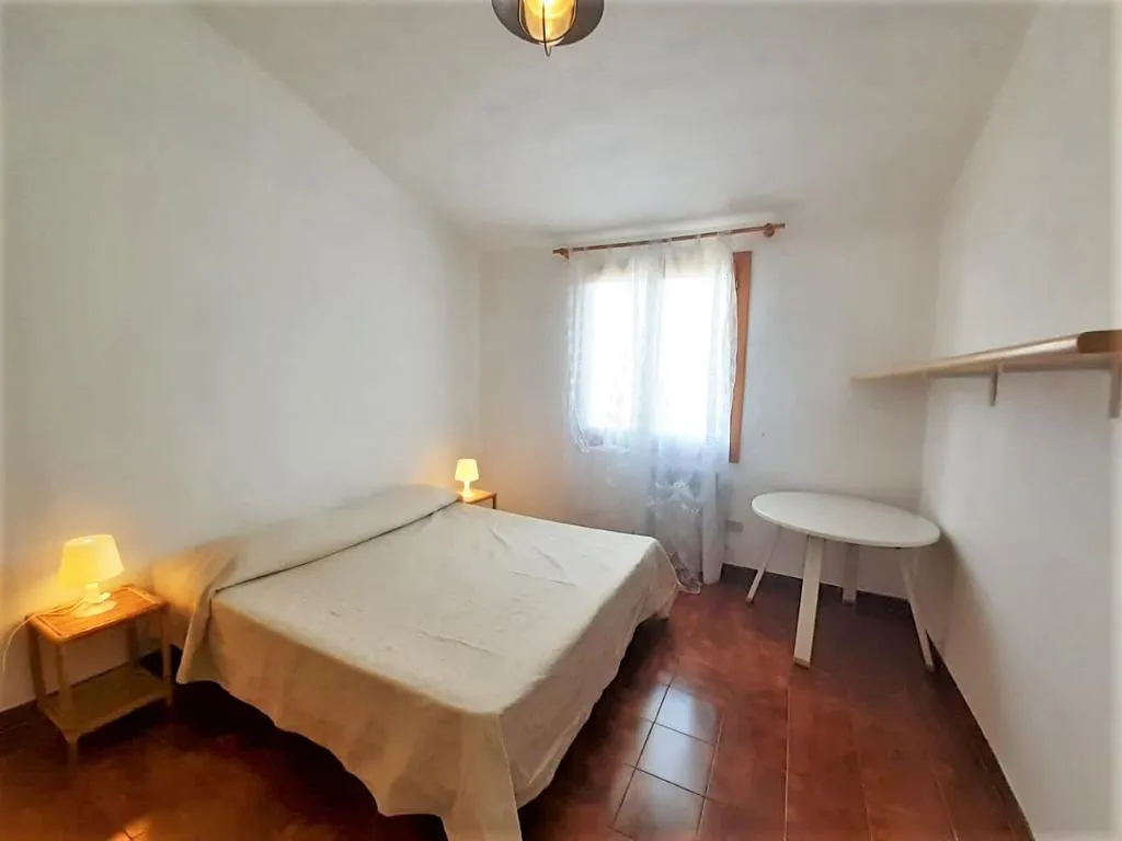 APARTMENT CAPACITY 6 TWO BEDROOMS Room, Villaggio Marineledda, Olbia