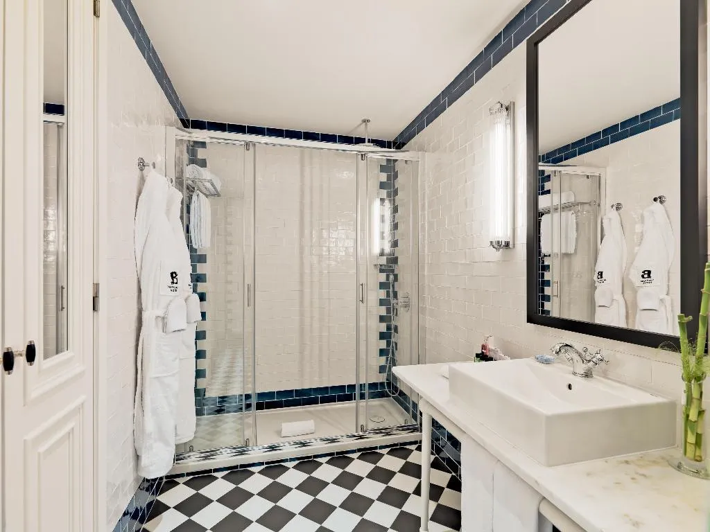 DOUBLE DELUXE Room, H10 Duque De Loule, Lisbon