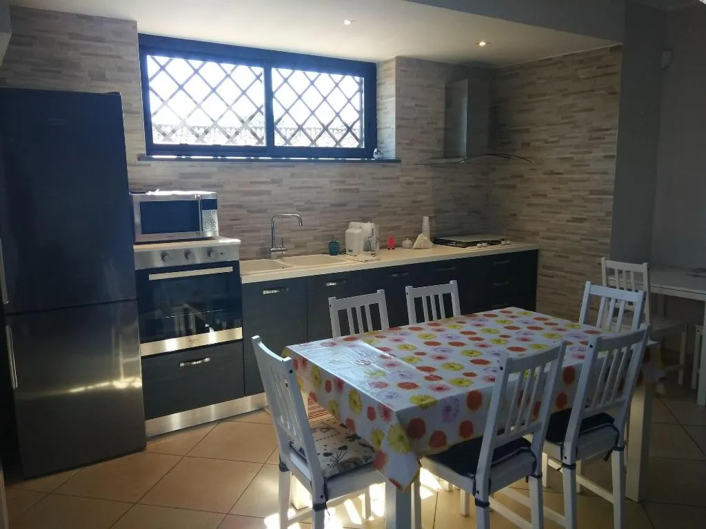 Restaurant, Villa Feluchia, Palermo