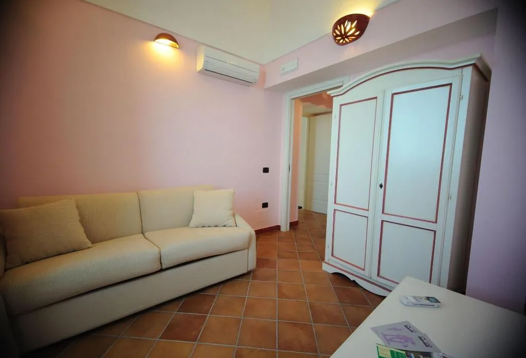Room, Il Porticciolo di Amalfi, Naples