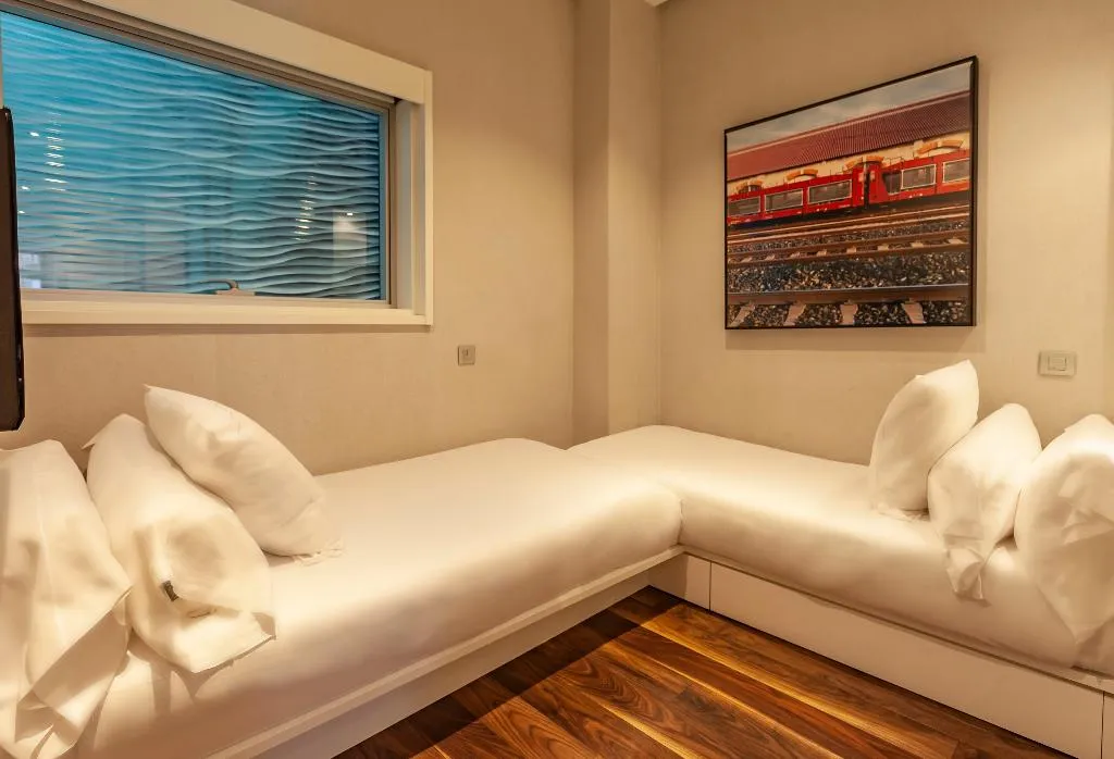 FAMILY ROOM STANDARD Room, Suites Avenue, Barcelona