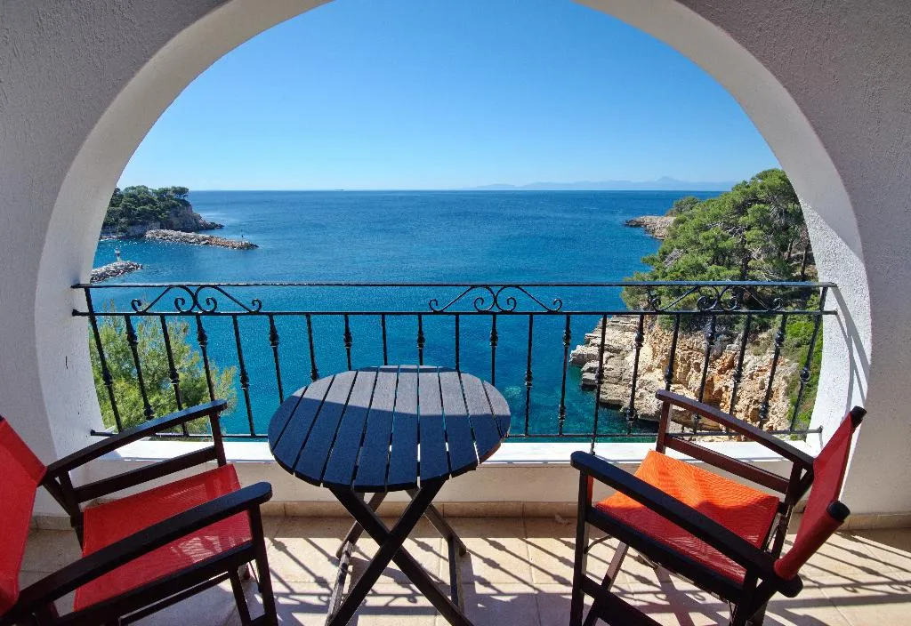 JUNIOR SUITE SEA VIEW Room, Yalis, Skiathos