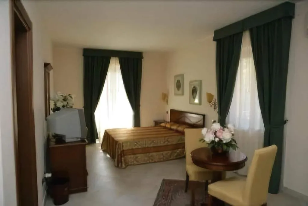 Double or Twin STANDARD Room, Hotel delle Palme, Taormina