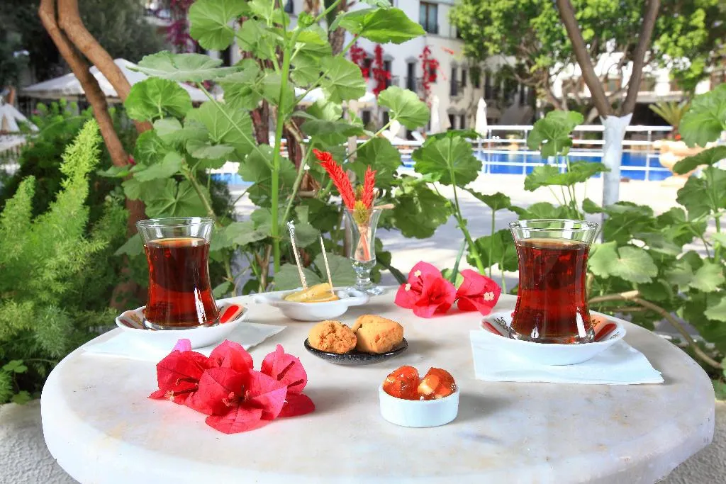 Bar, DoubleTree by Hilton Bodrum Marina Vista, Bodrum