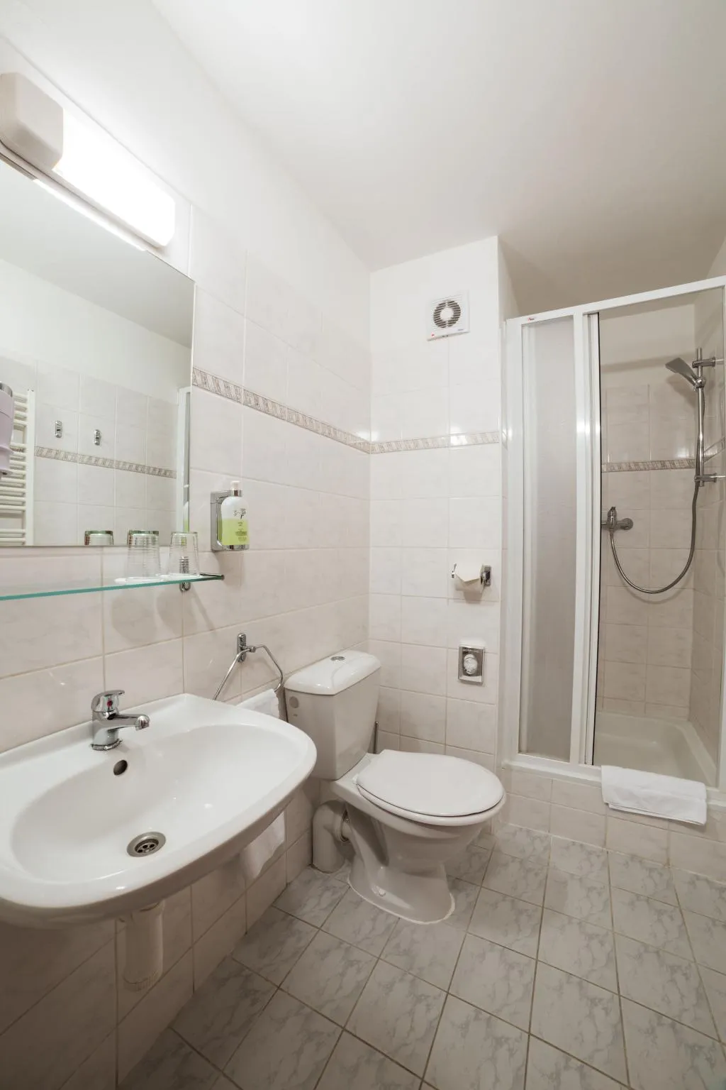 TRIPLE STANDARD Room, Dalimil, Prague
