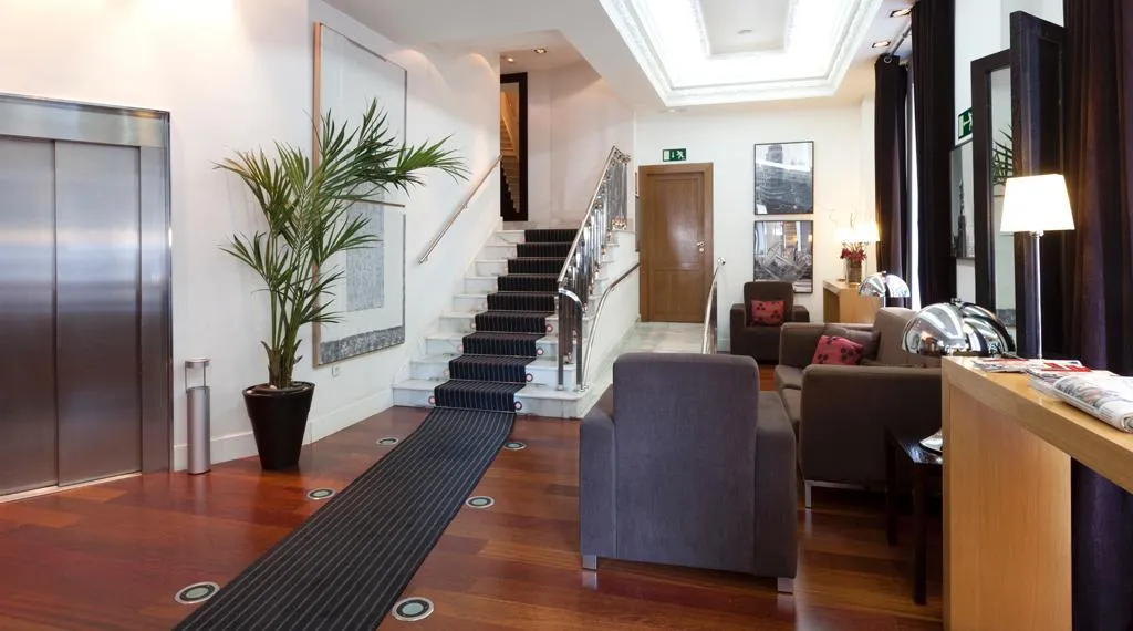 Lobby, Quatro Puerta del Sol, Madrid
