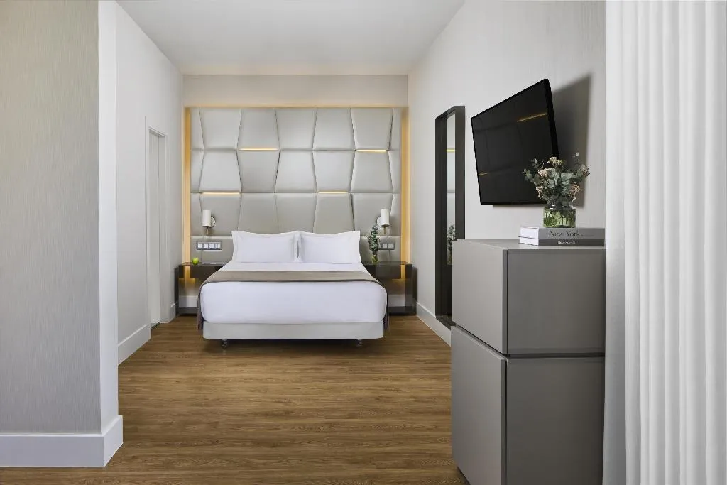 Room, NH Collection Madrid Colón, Madrid