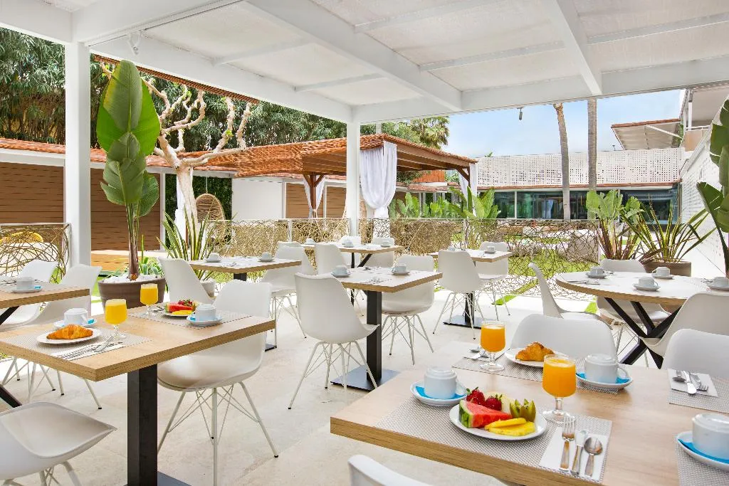 Terrace, Sumus Monteplaya, Costa Brava