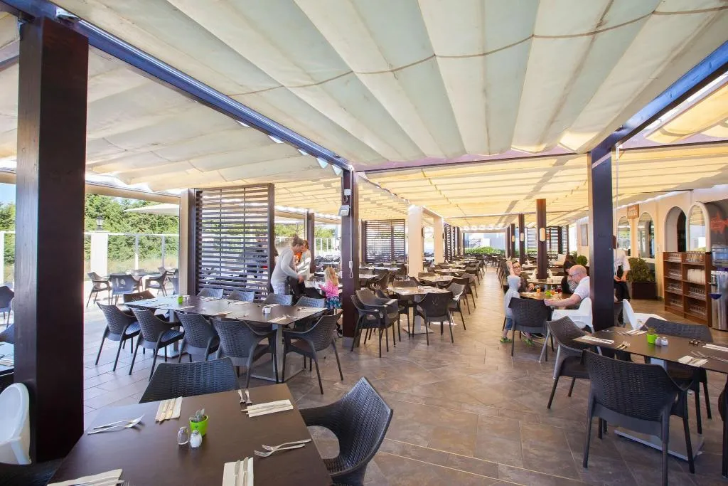 Restaurant, Grupotel Alcudia Pins (ex. Tui Family Life Alcudia, Majorca