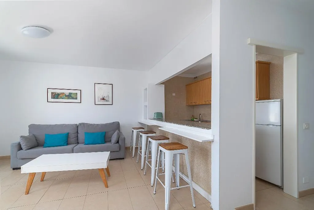 APARTMENT CAPACITY 4 TWO BEDROOMS Room, Elena Apartamentos, Lanzarote