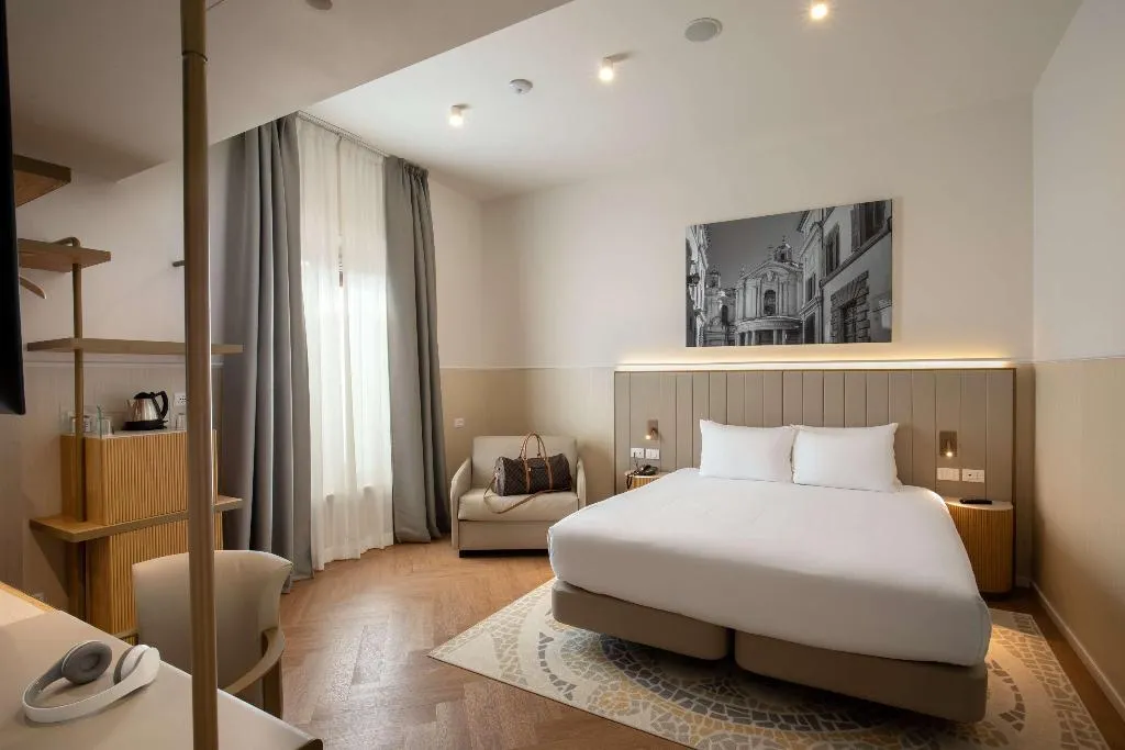DOUBLE SUPERIOR Room, Cosmopolita Hotel Rome, Tapestry Collection by Hil, Rome