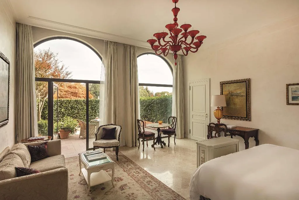JUNIOR SUITE STANDARD Room, Hotel Cipriani, A Belmond Hotel, Venice, Venice